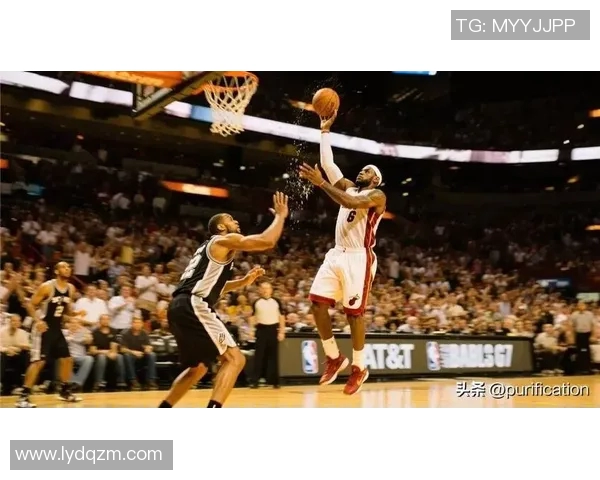 2009年NBA骑士与热火激战回顾詹姆斯与韦德的巅峰对决精彩瞬间分析